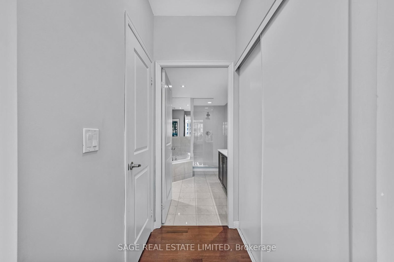 21 Grand Magazine St, unit 1408 for sale