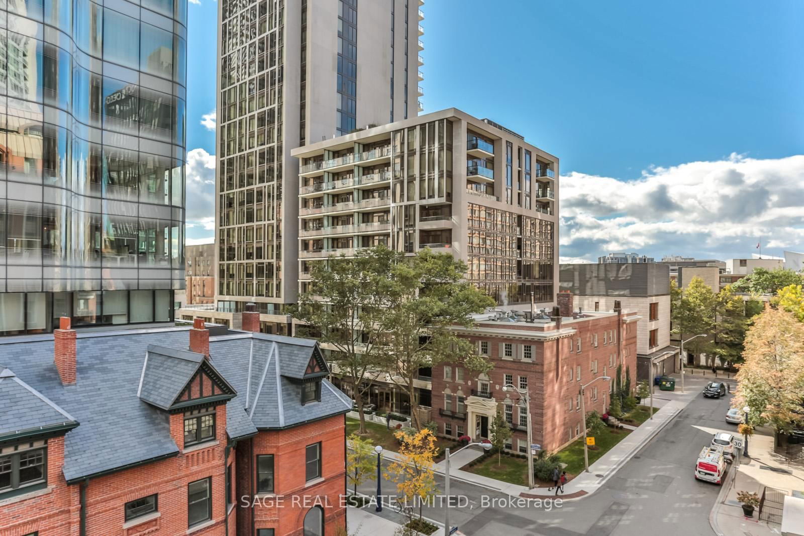 Residences of No. 8 Sultan, Downtown, Toronto