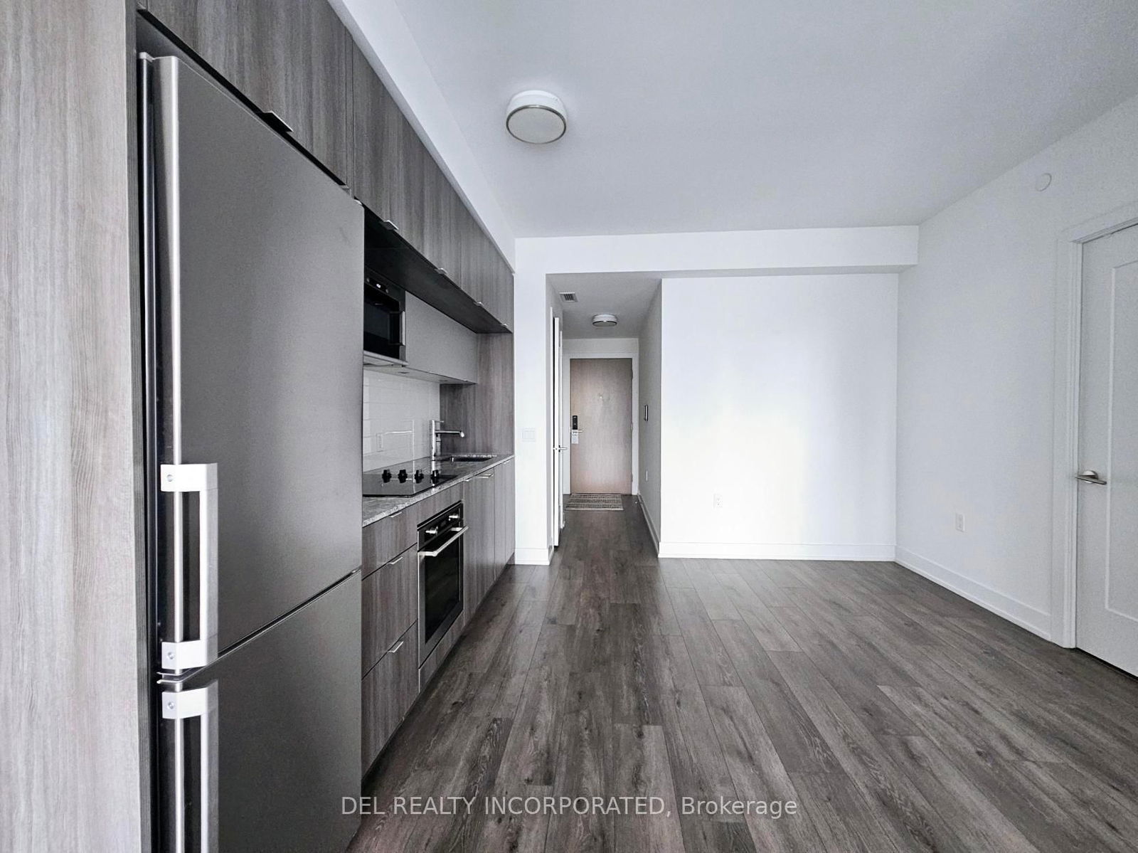 575 Bloor St E, unit 2201 for rent