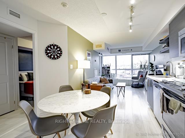 400 Adelaide St E, unit 517 for rent