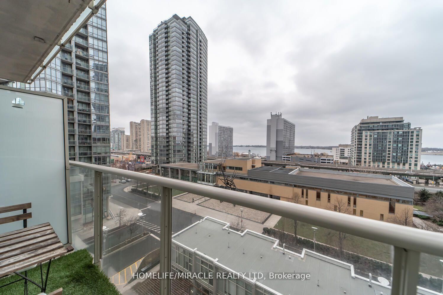 10 Navy Wharf Crt for rent 