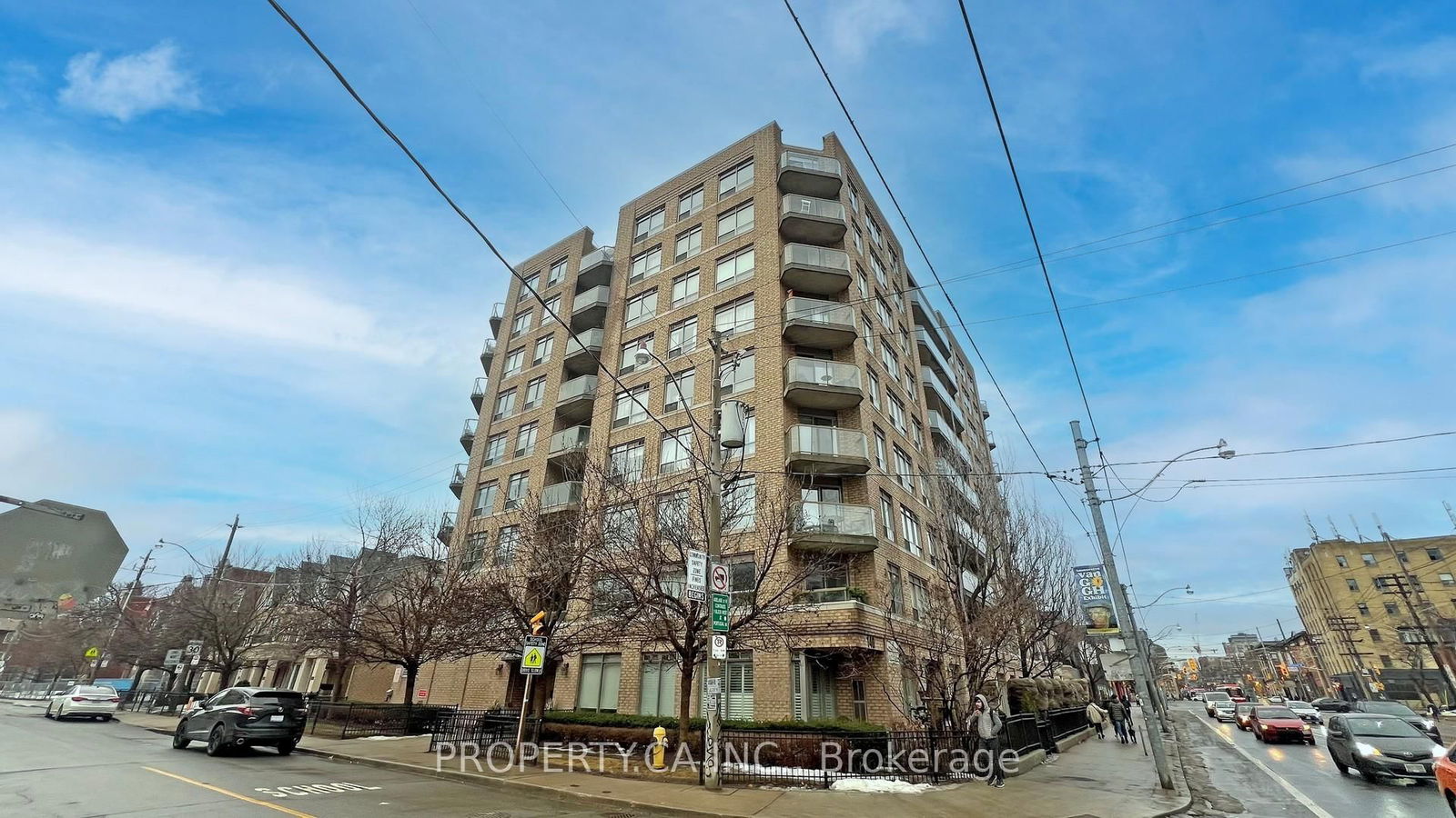 140 Bathurst St, unit Ph02 for sale