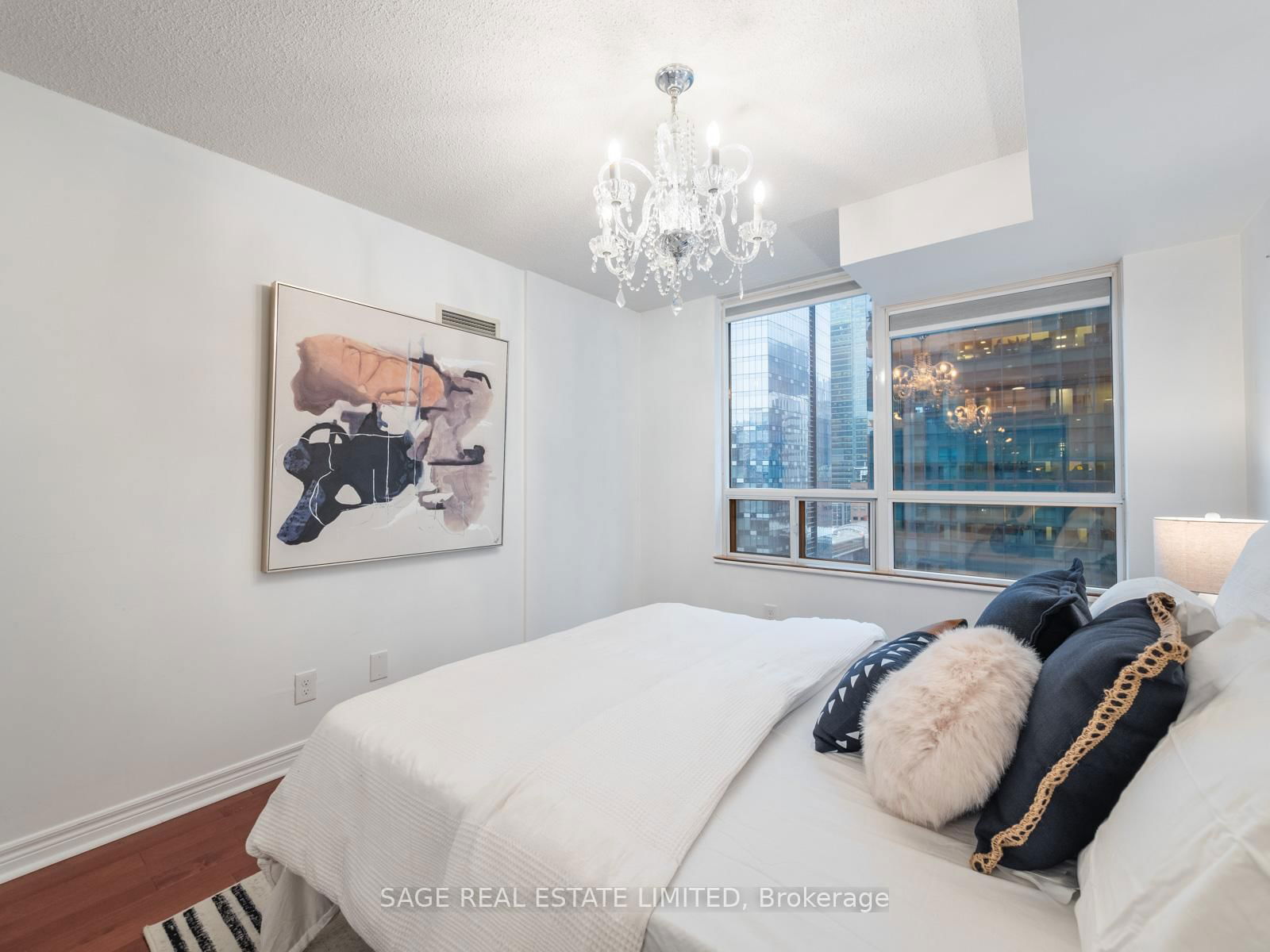 30 Grand Trunk Cres, unit 1705 for sale