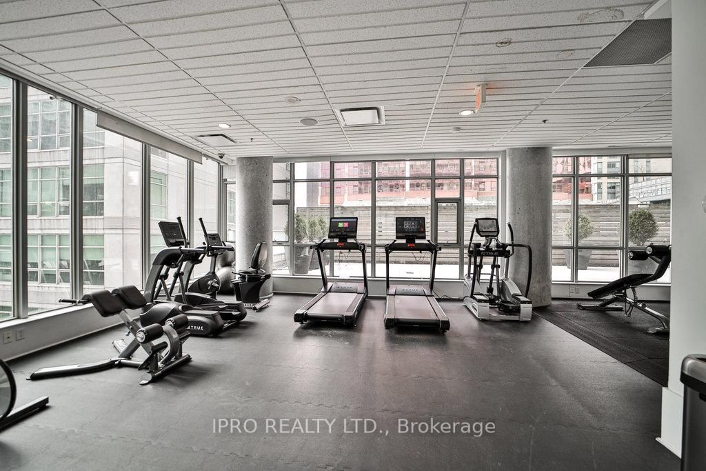 375 King St W, unit 701 for sale