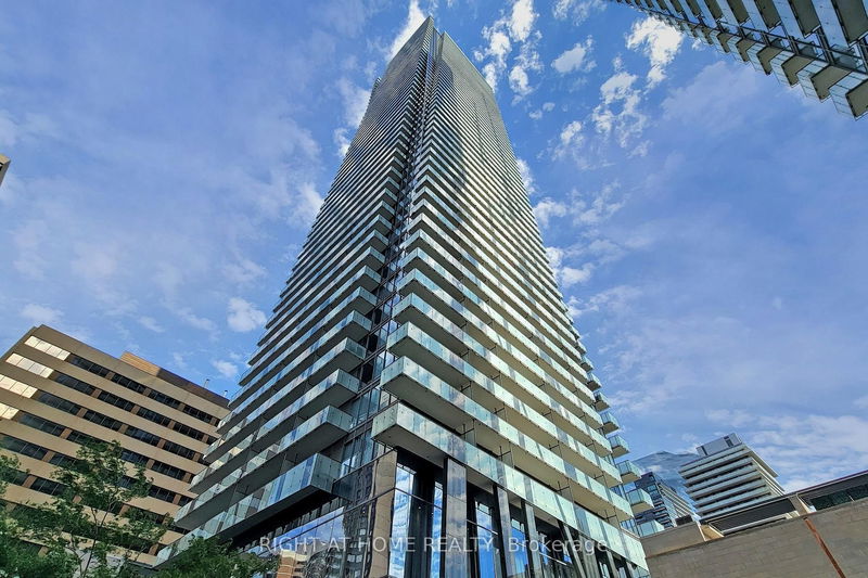 1080 Bay St, unit 3002 for rent