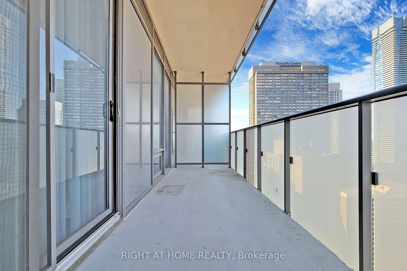 1080 Bay St, unit 3002 for rent