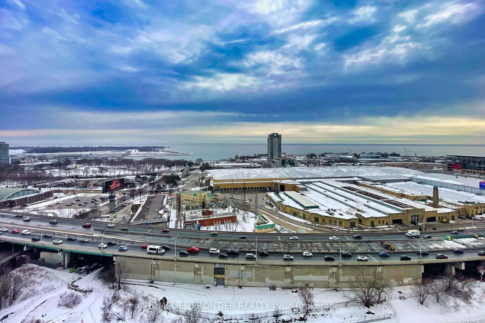 Liberty Central Phase I, West End, Toronto