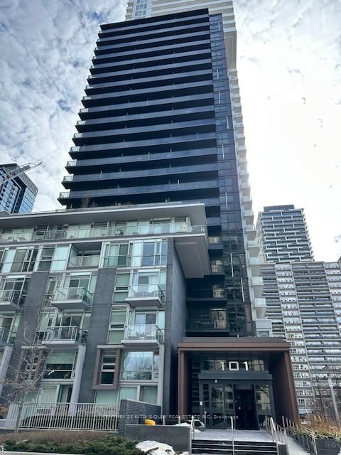 101 Erskine Ave, unit 1404 for sale