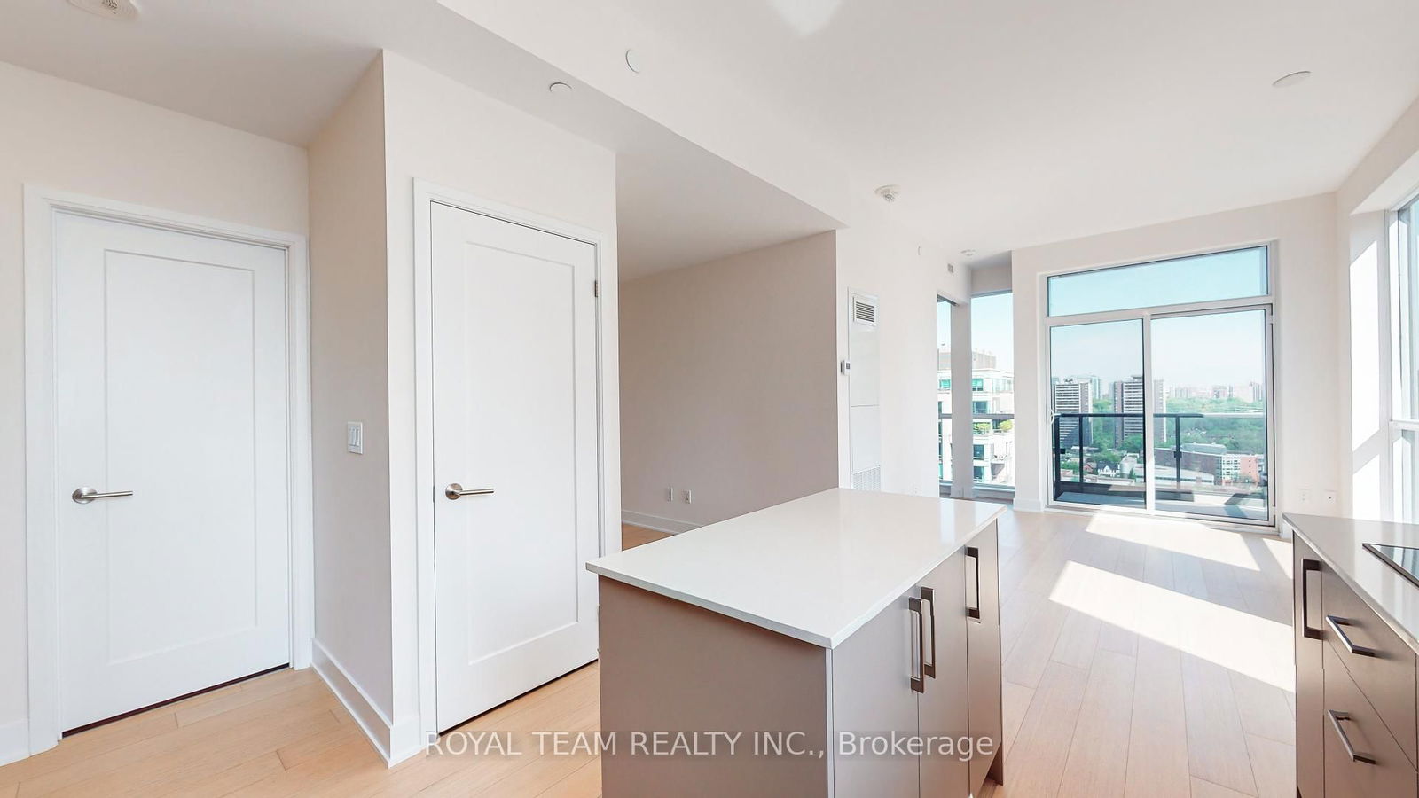 88 Cumberland St, unit 1806 for sale