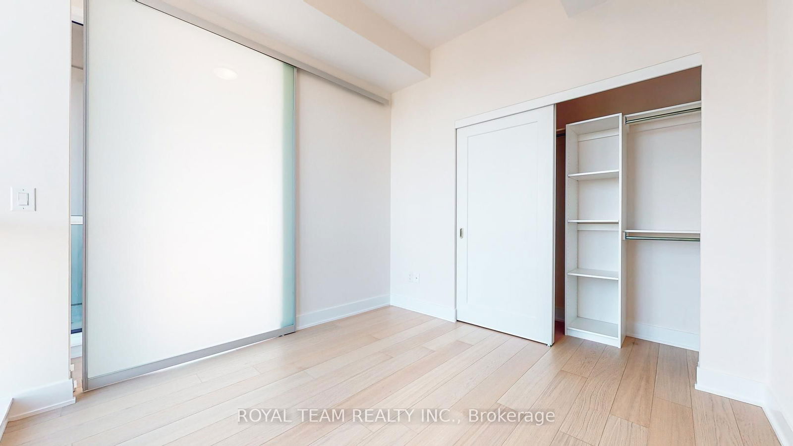 88 Cumberland St, unit 1806 for sale