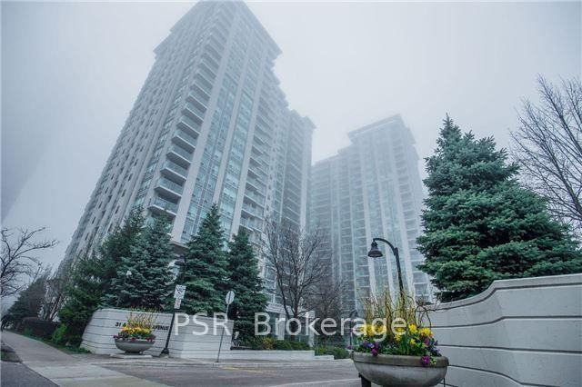 35 Bales Ave, unit 812 for rent