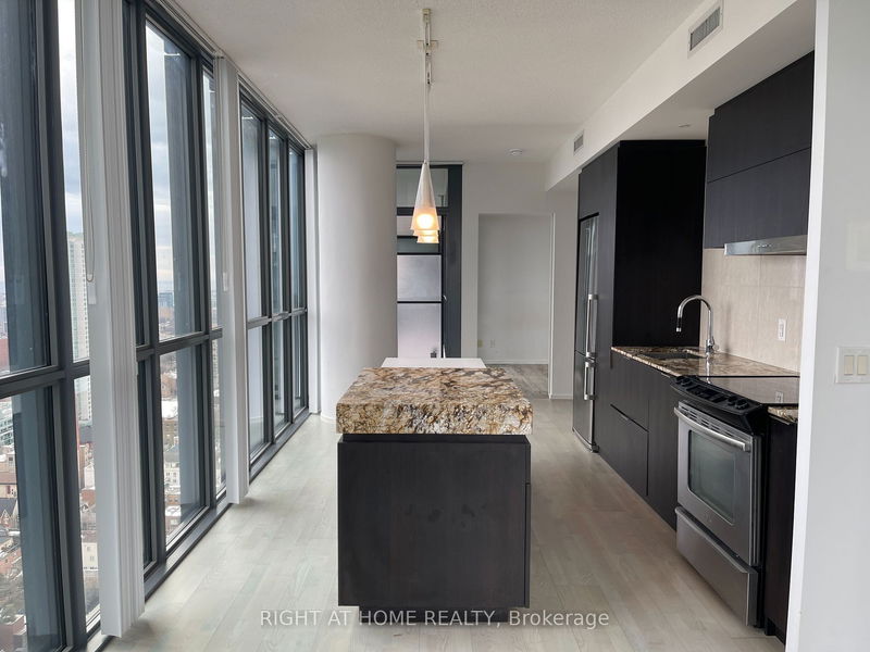 101 Charles St E, unit 3010 for rent