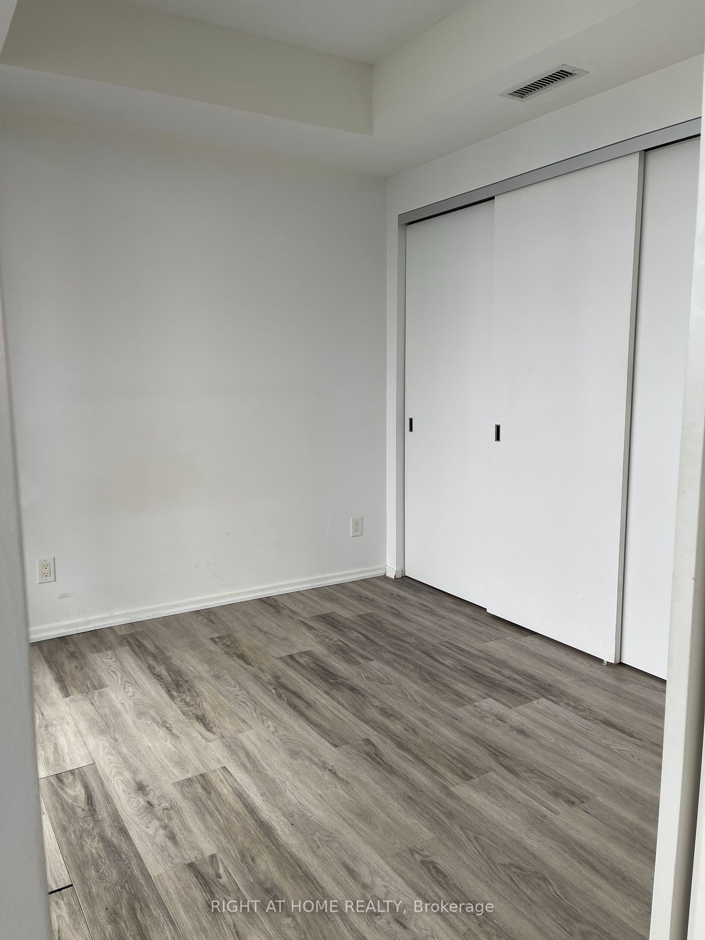 101 Charles St E, unit 3010 for rent