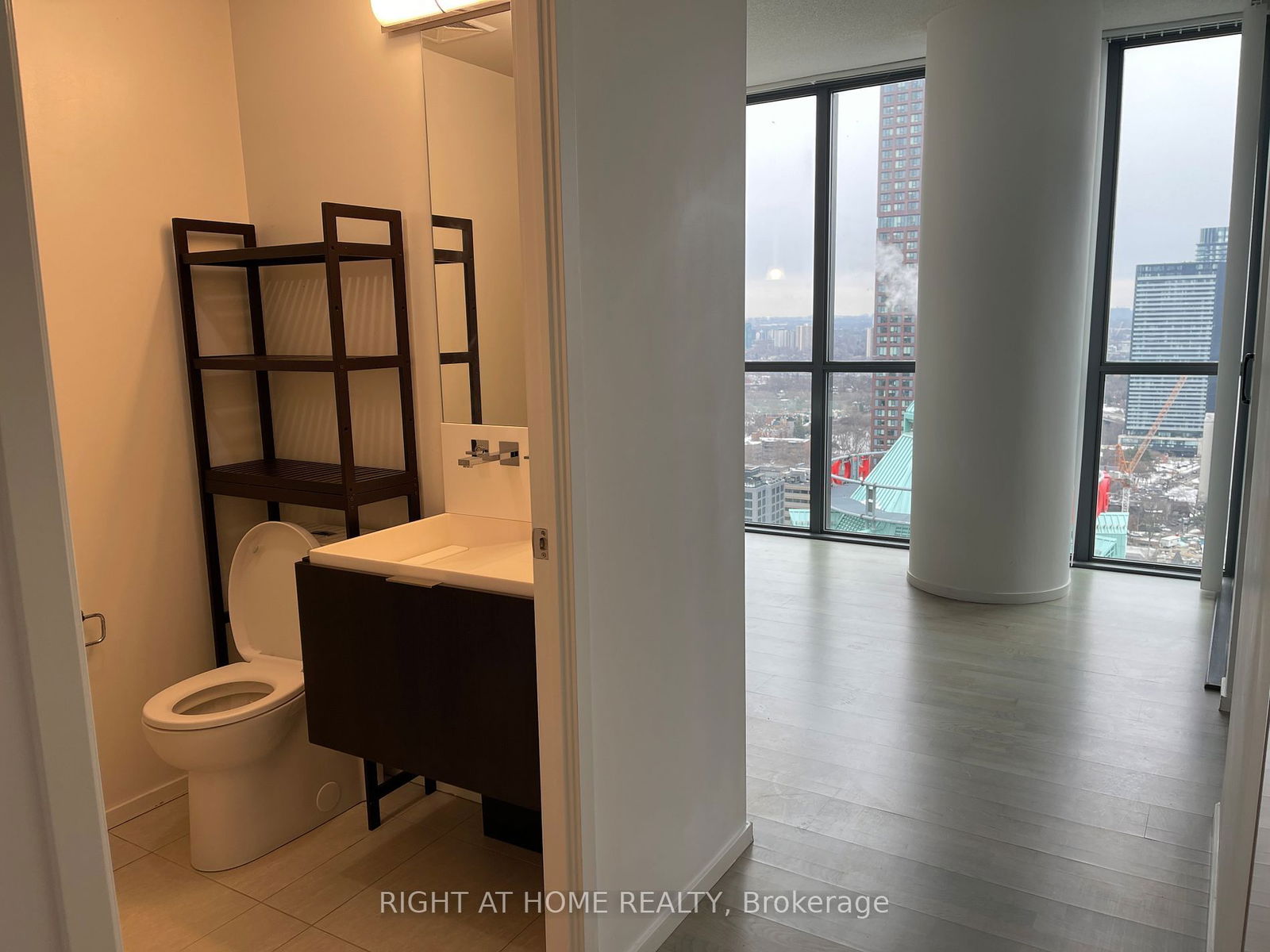 101 Charles St E, unit 3010 for rent