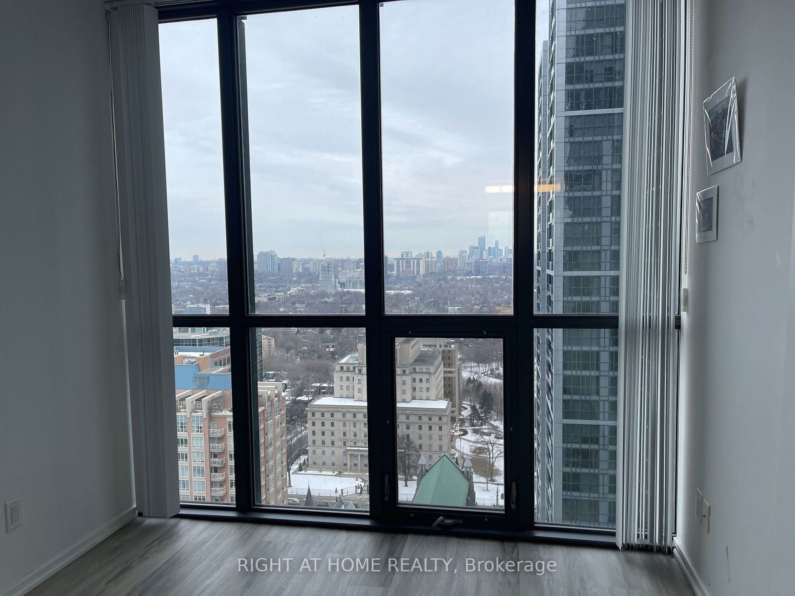 101 Charles St E, unit 3010 for rent