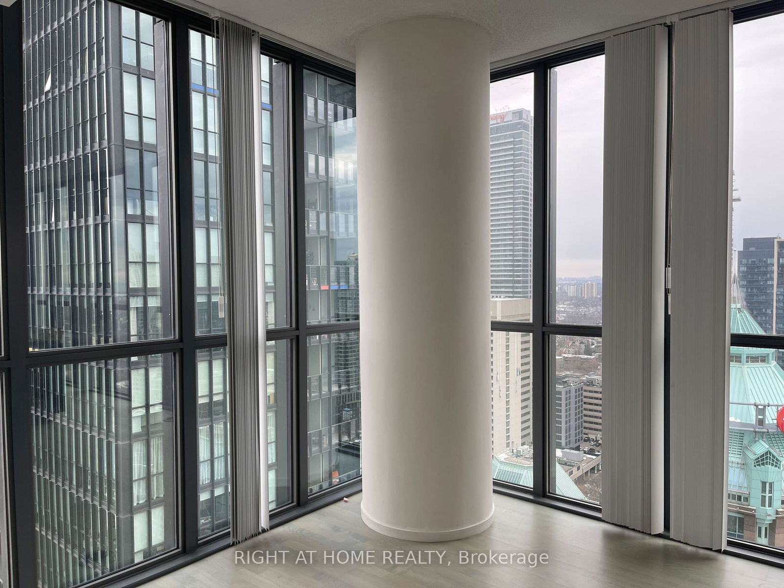 101 Charles St E, unit 3010 for rent