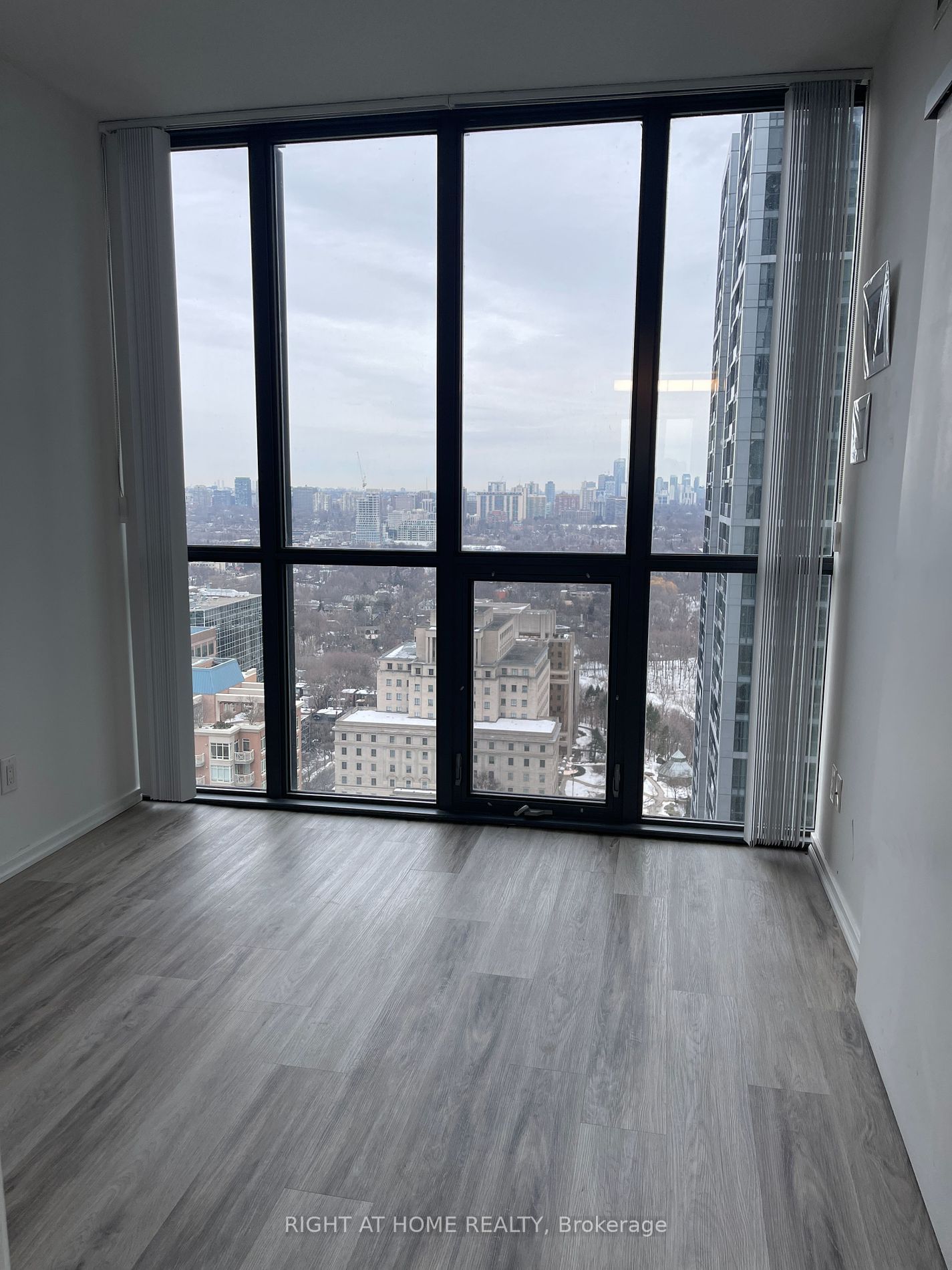 101 Charles St E, unit 3010 for rent