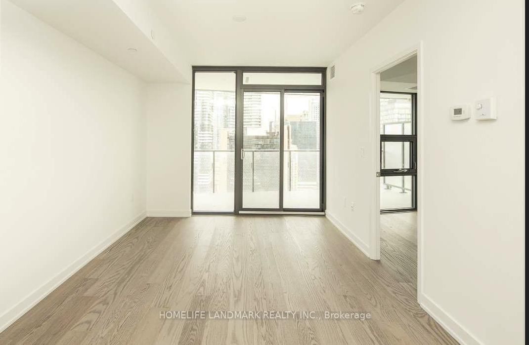 11 Wellesley St W, unit 2804 for rent