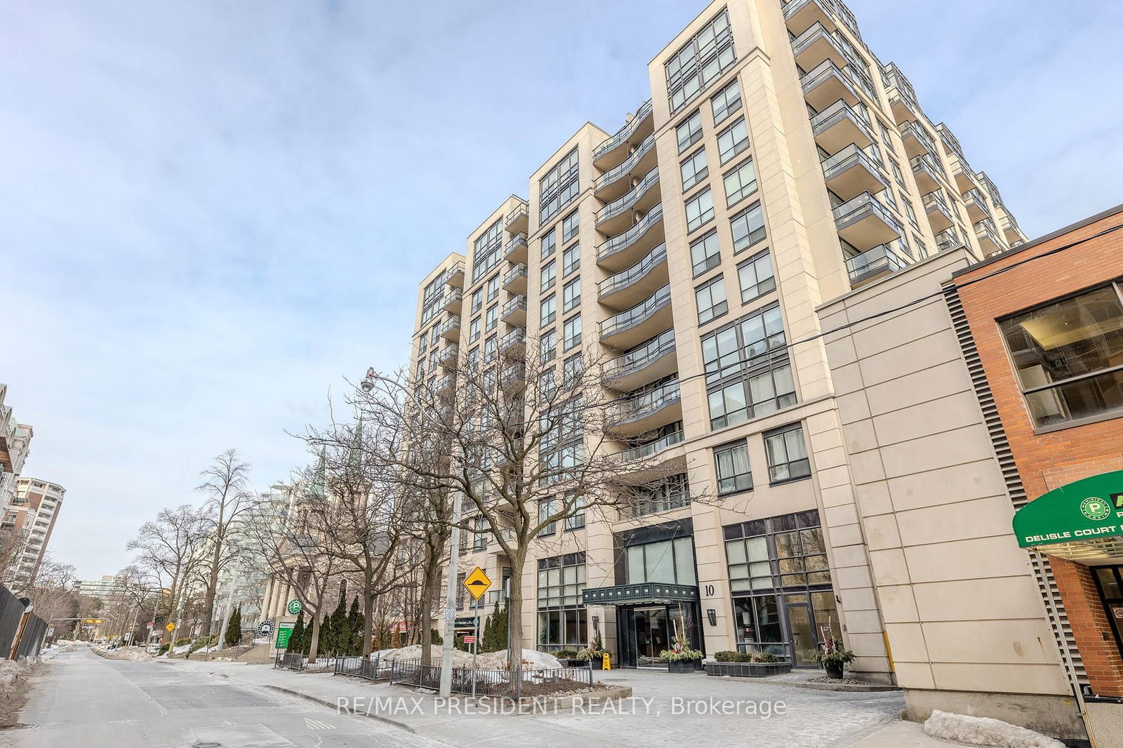 10 Delisle Ave, unit 611 for sale