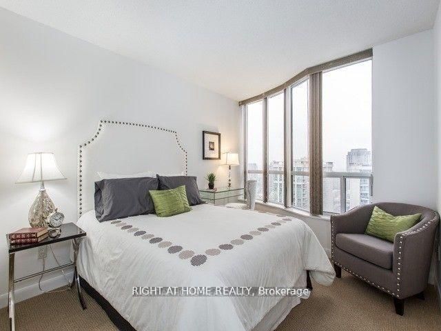 33 Sheppard Ave E, unit 2603 for rent