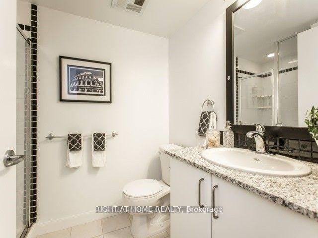 33 Sheppard Ave E, unit 2603 for rent