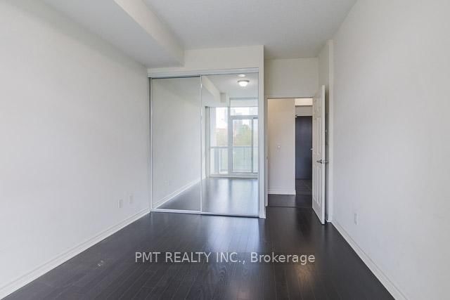 25 Lower Simcoe St, unit #312 for rent