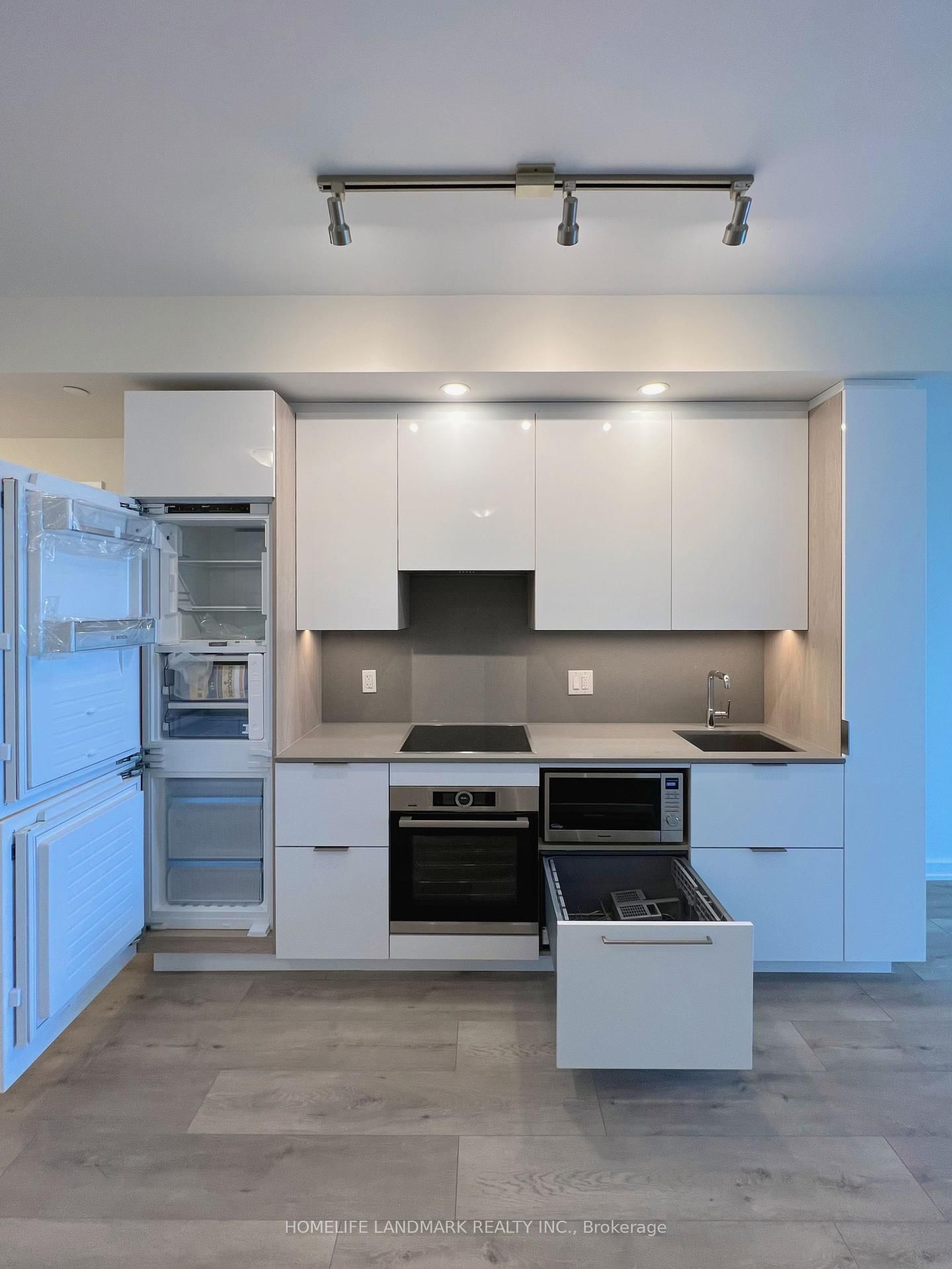 28 Freeland St, unit 1101 for rent