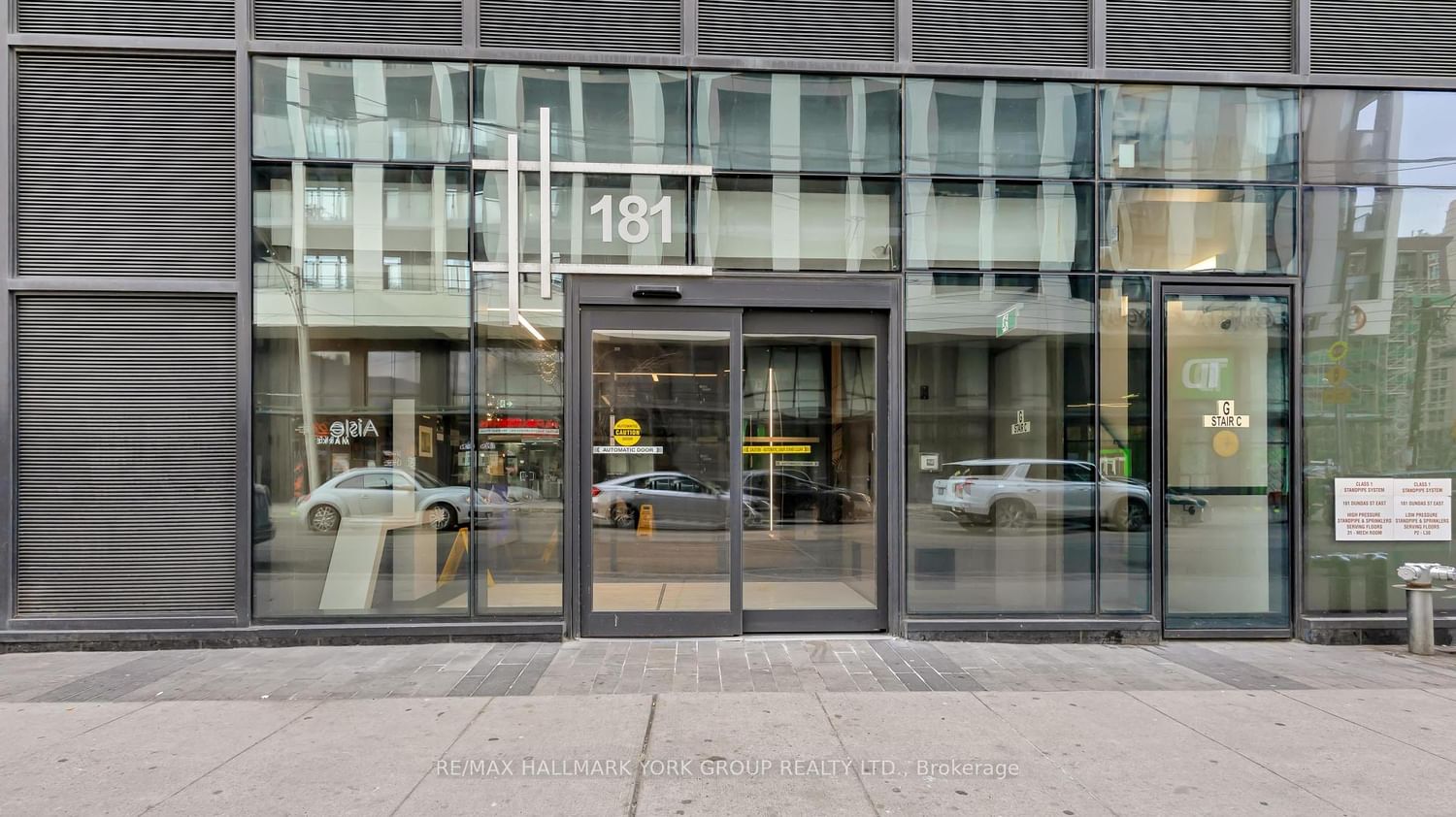 181 Dundas St E, unit 5206 for rent