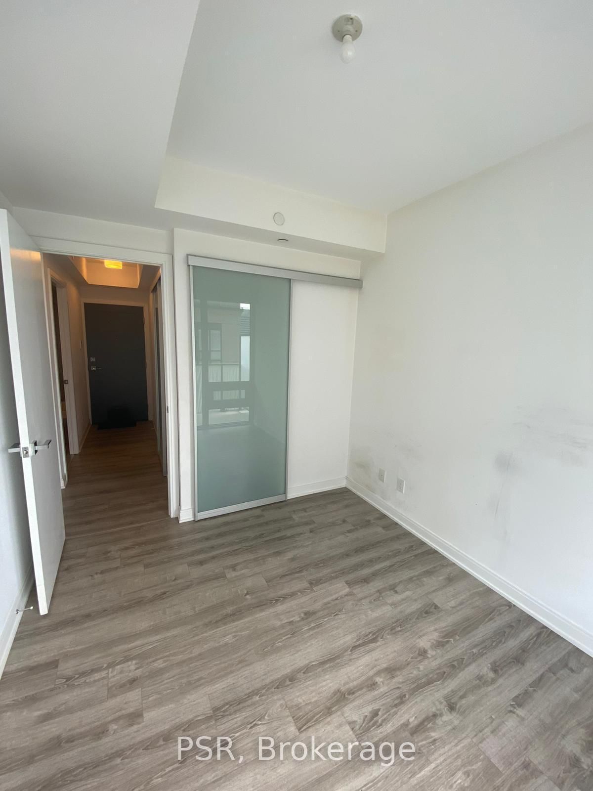 42 Charles St E, unit 3207 for rent