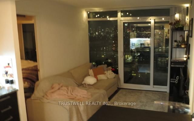 36 Lisgar St, unit 2116E for rent