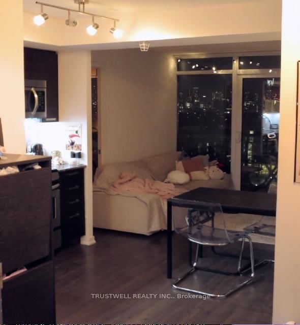 36 Lisgar St, unit 2116E for rent