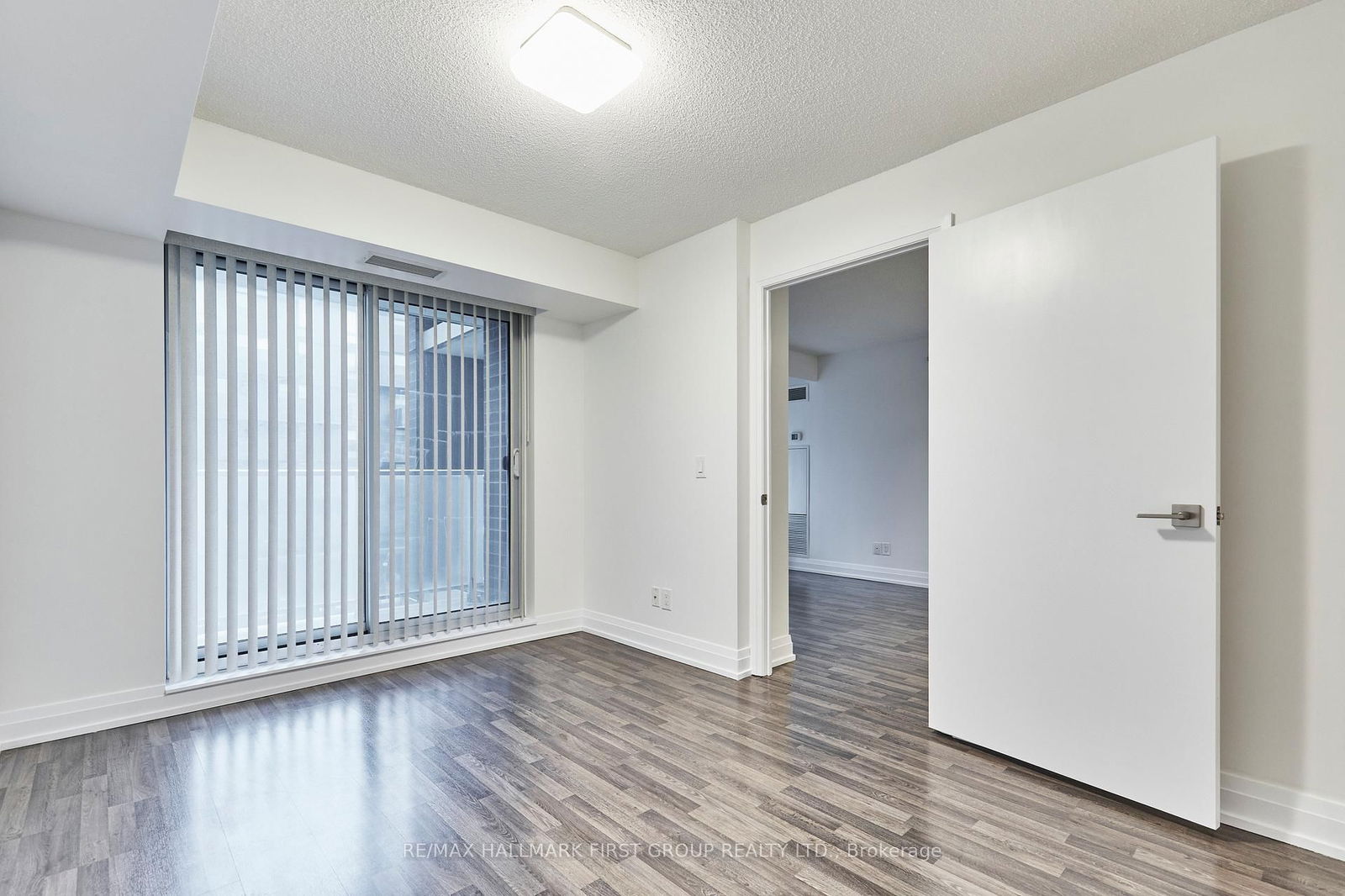 555 Wilson Ave, unit E402 for rent