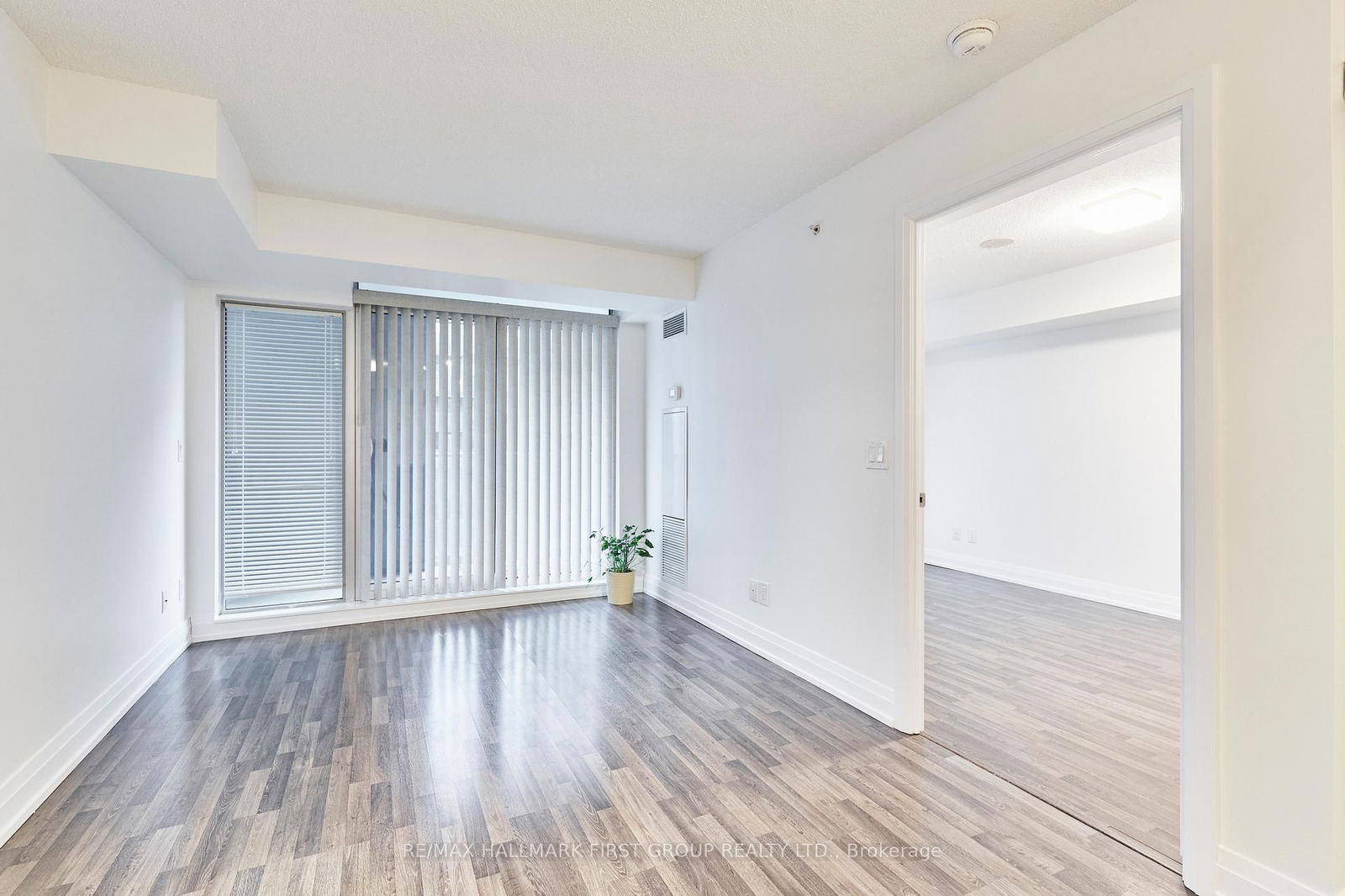 555 Wilson Ave, unit E402 for rent