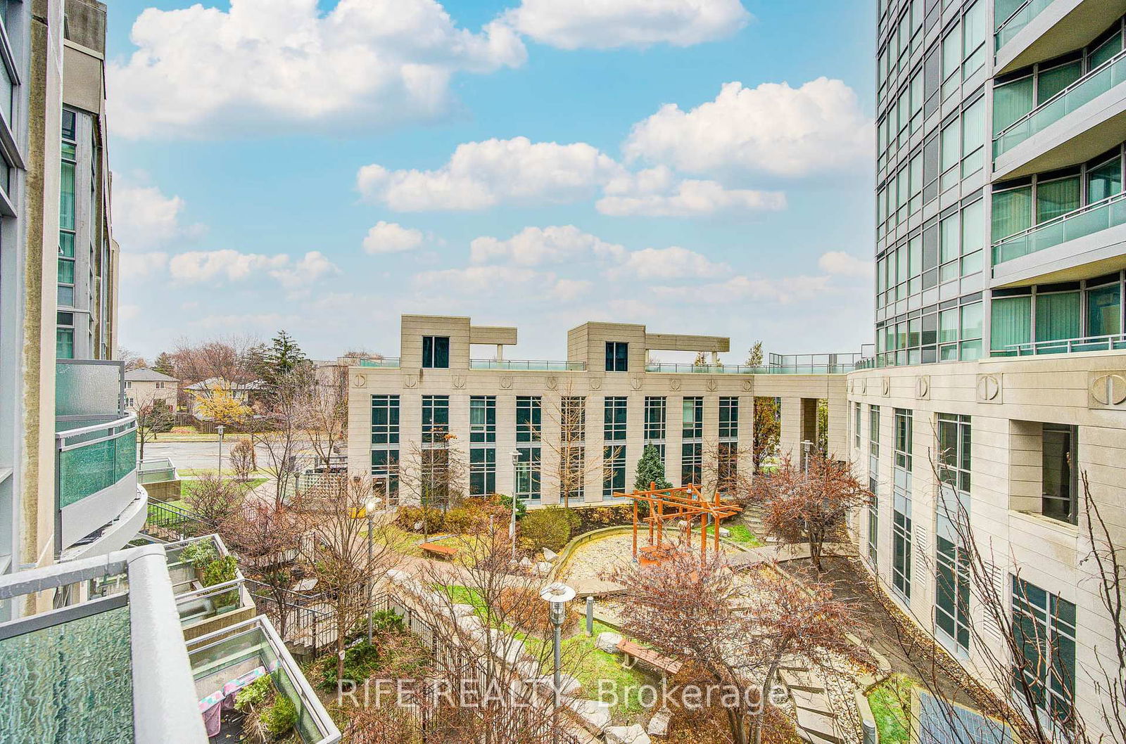 Mona Lisa Residences, North York, Toronto