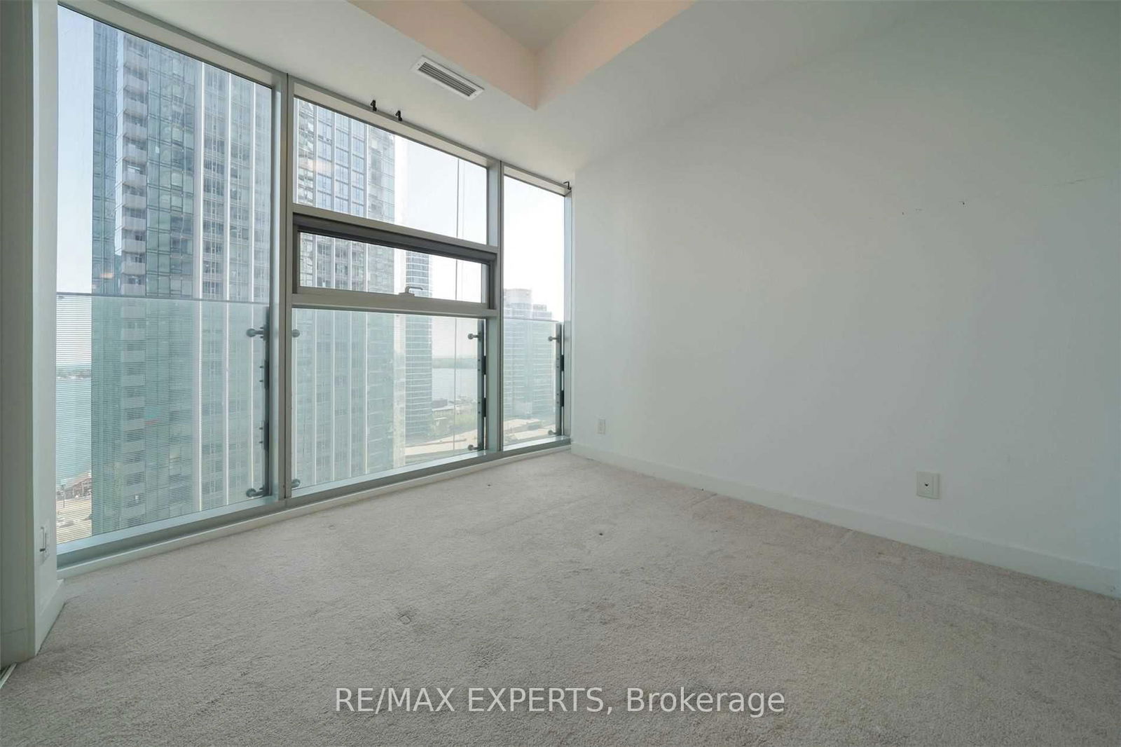 14 York St, unit 1602 for rent