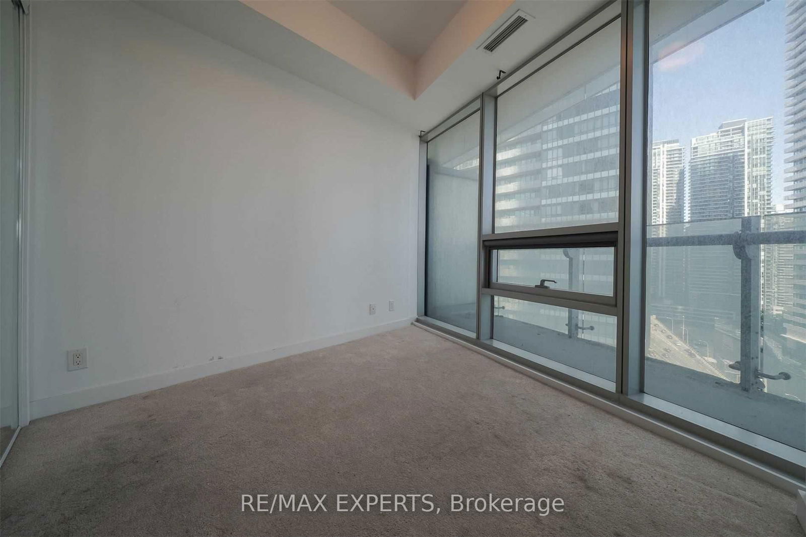 14 York St, unit 1602 for rent