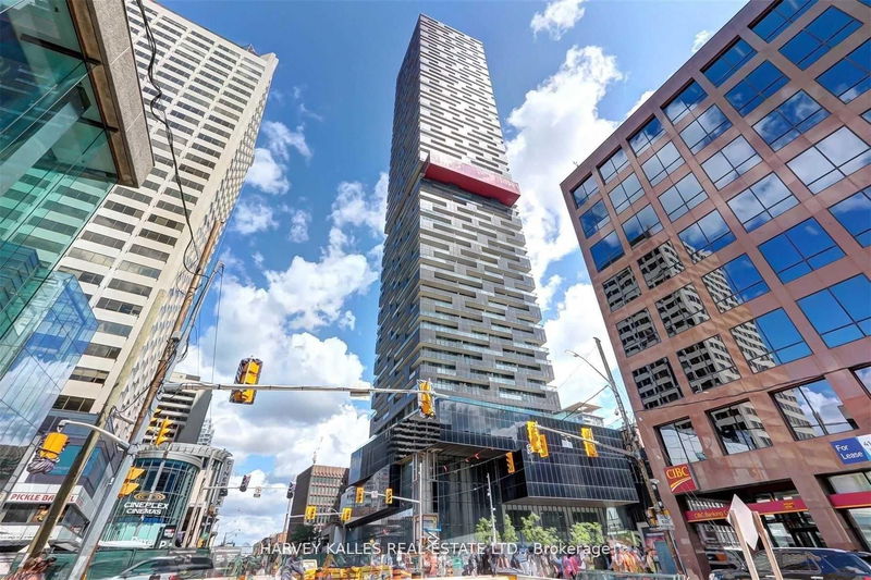 8 Eglinton Ave E, unit 5202 for rent