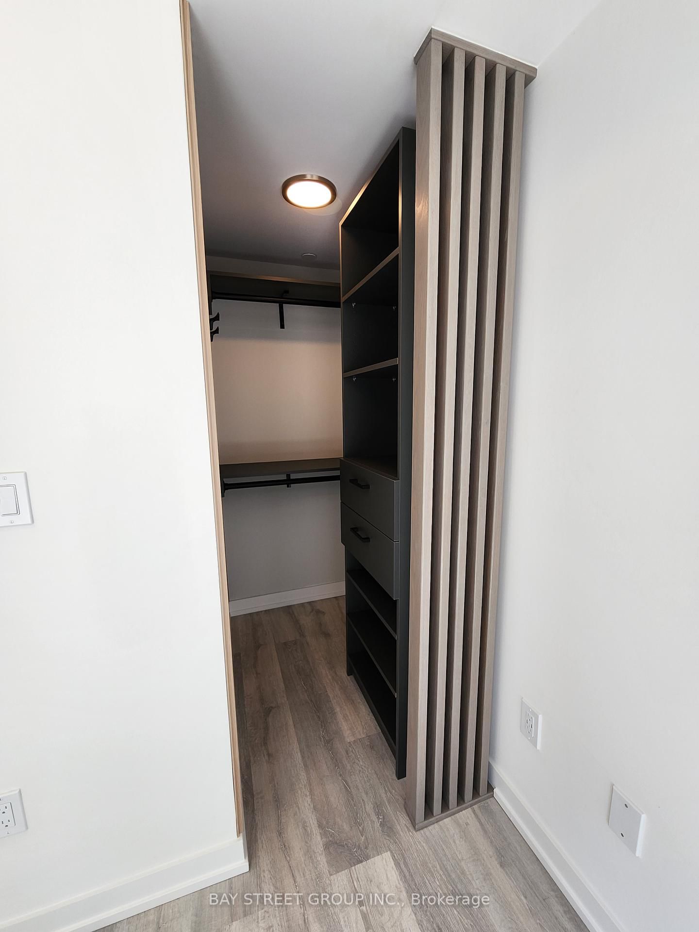 2 Augusta Ave, unit 804 for rent