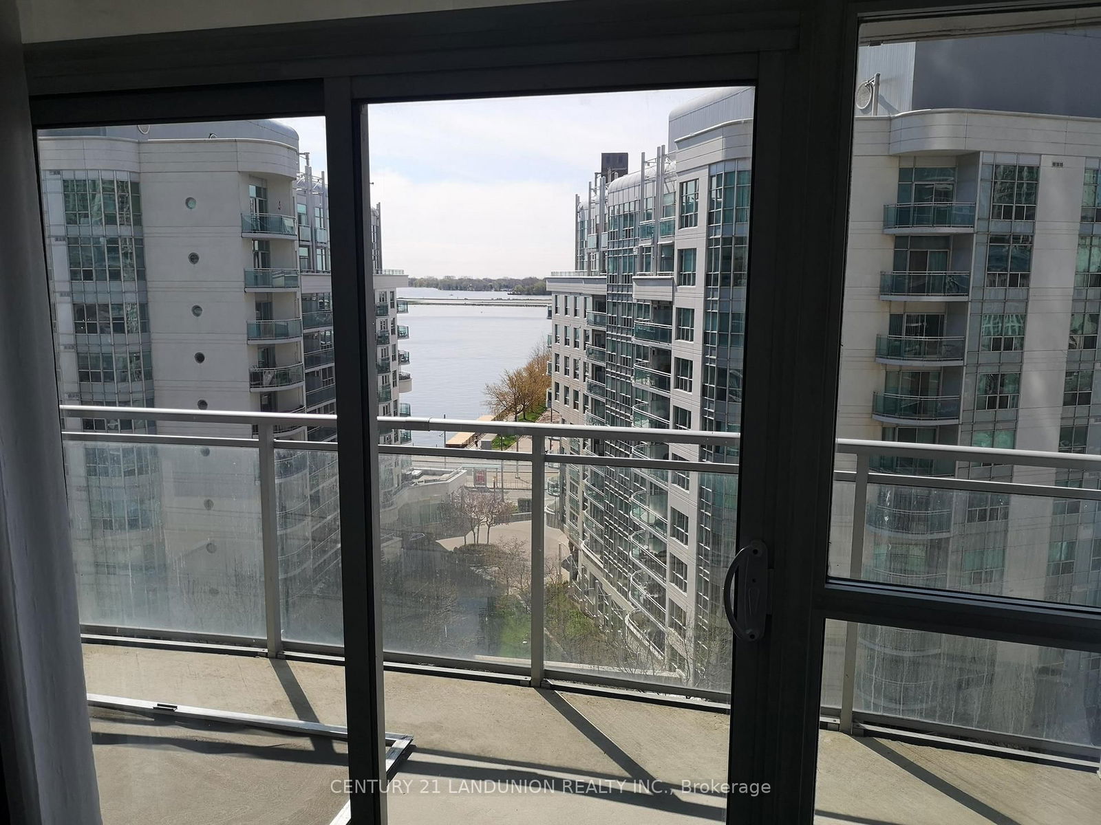 38 Dan Leckie Way, unit 1015 for rent