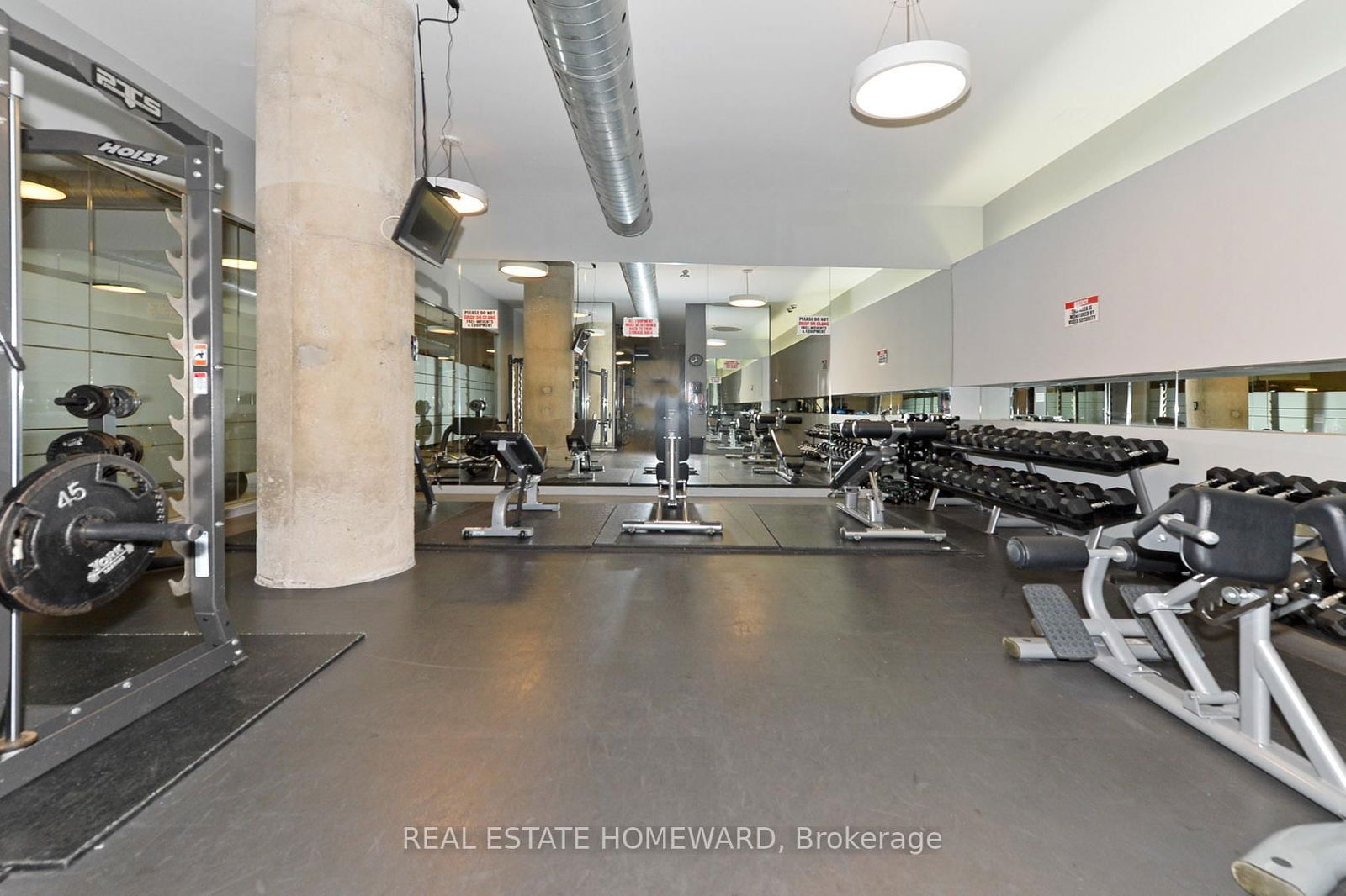 637 Lake Shore Blvd W, unit 104 for rent