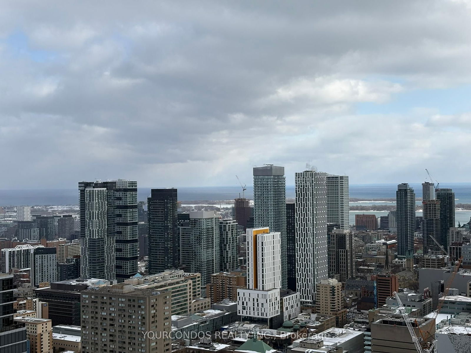 15 Grenville St, unit 4601 for rent