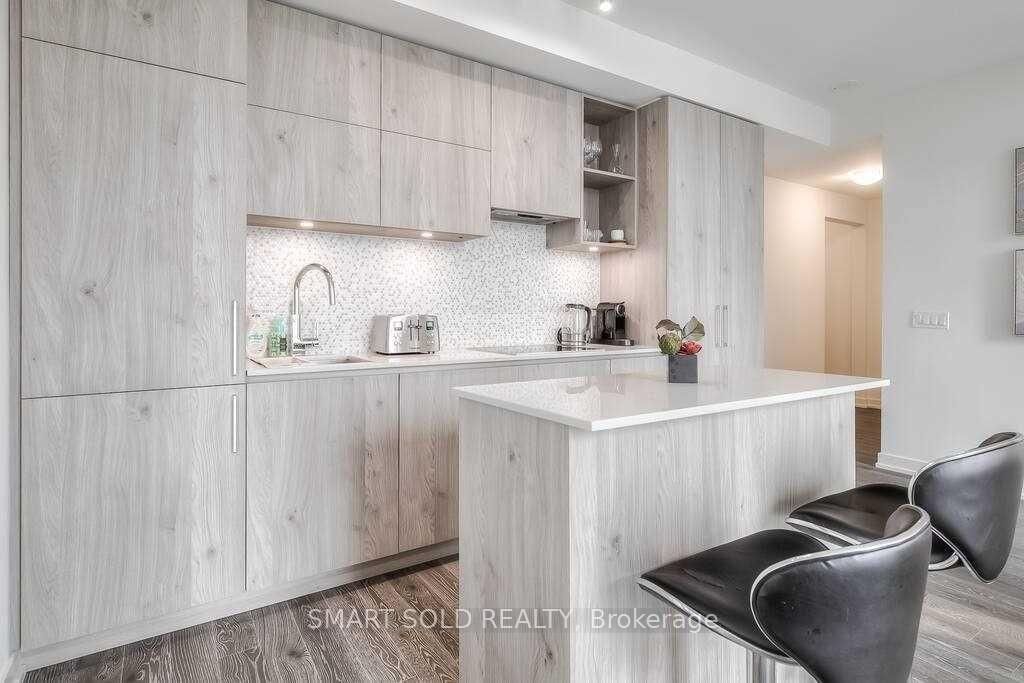 1 Yorkville Ave, unit 2211 for rent