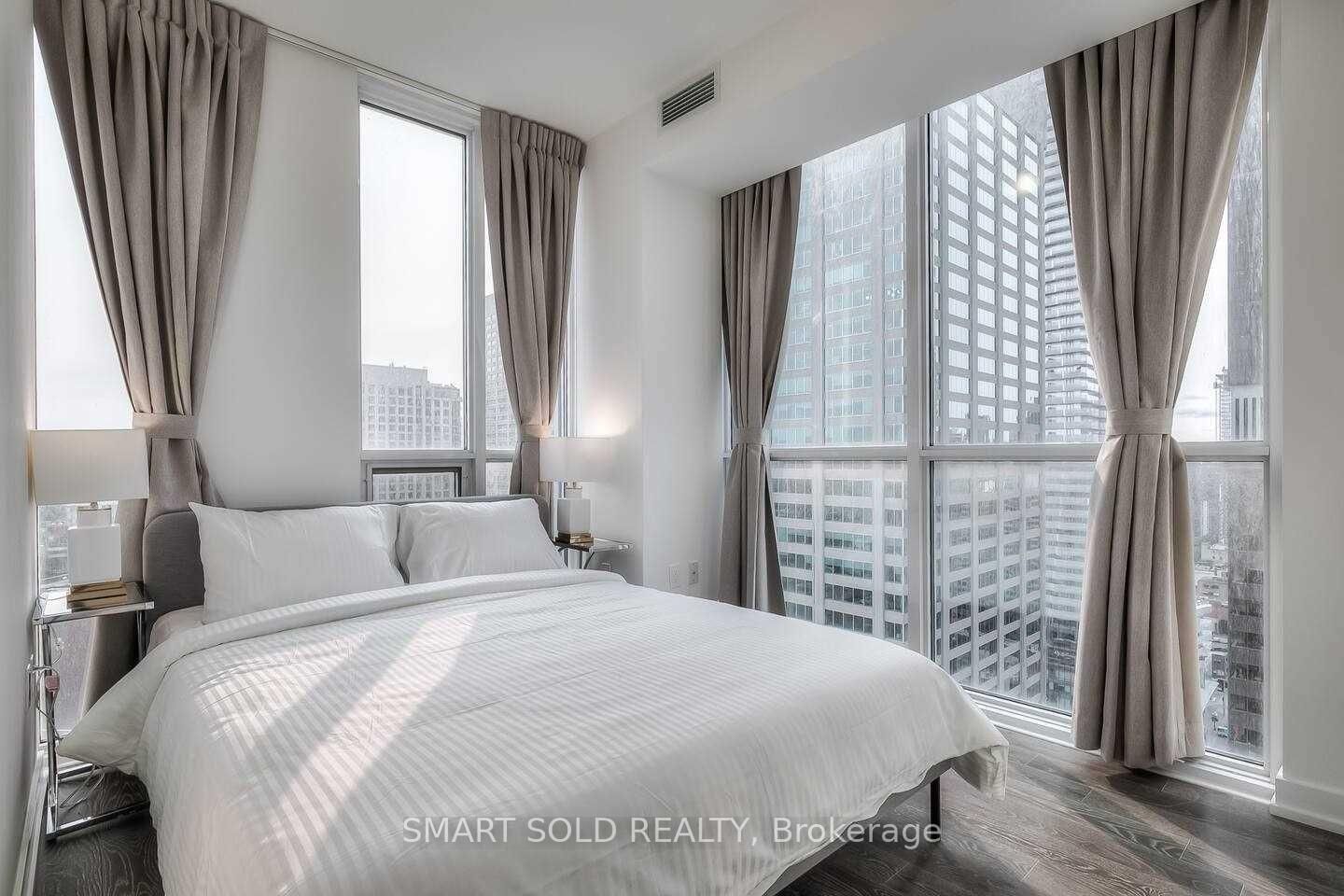 1 Yorkville Ave, unit 2211 for rent