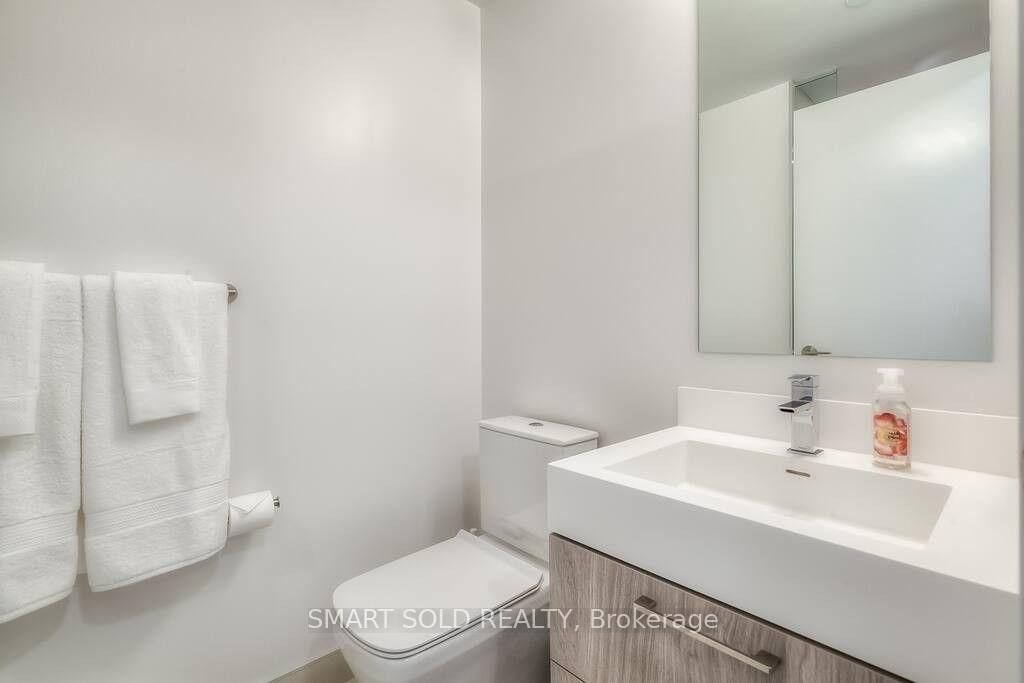 1 Yorkville Ave, unit 2211 for rent