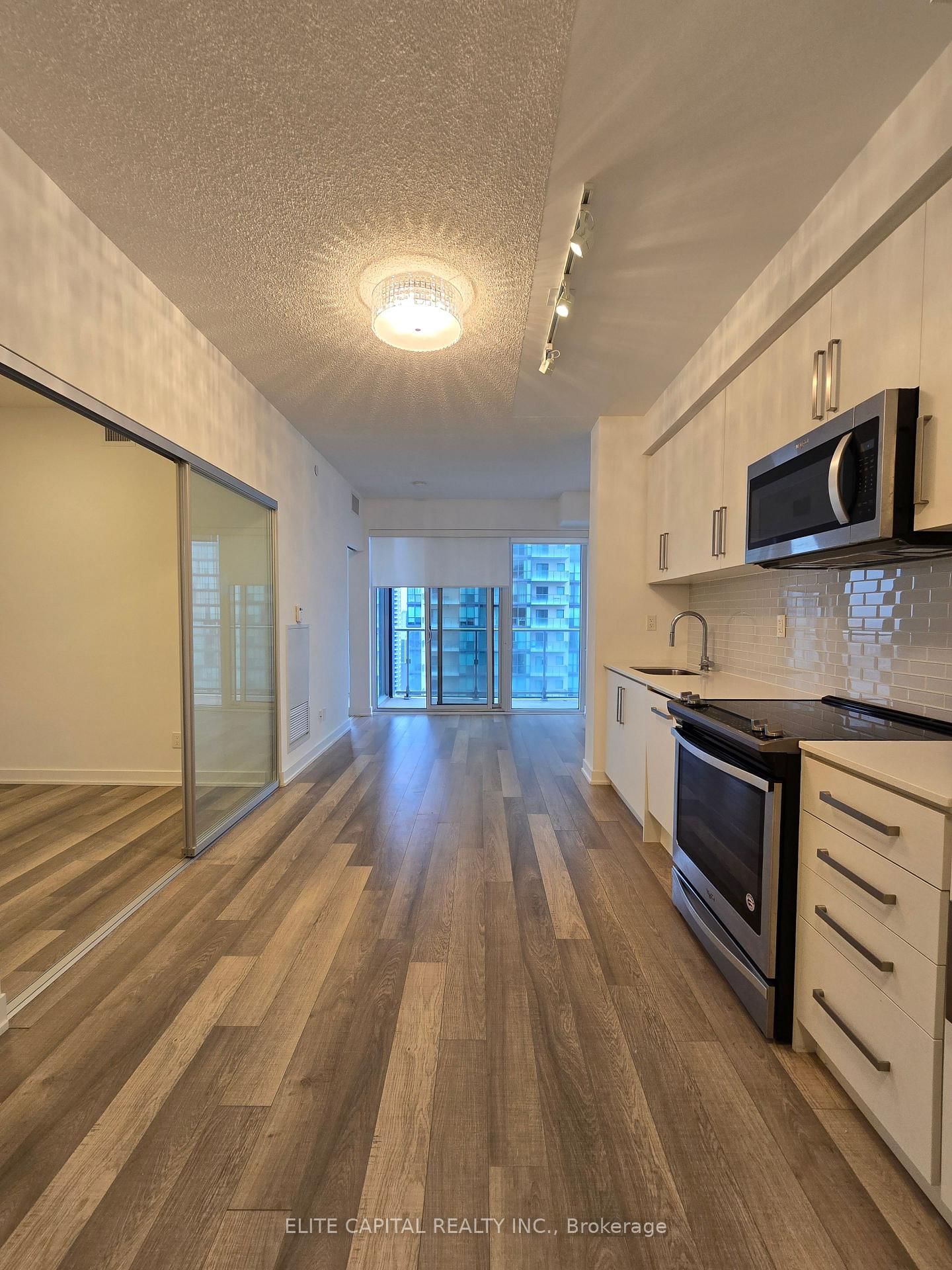 5180 Yonge St, unit 2108 for rent