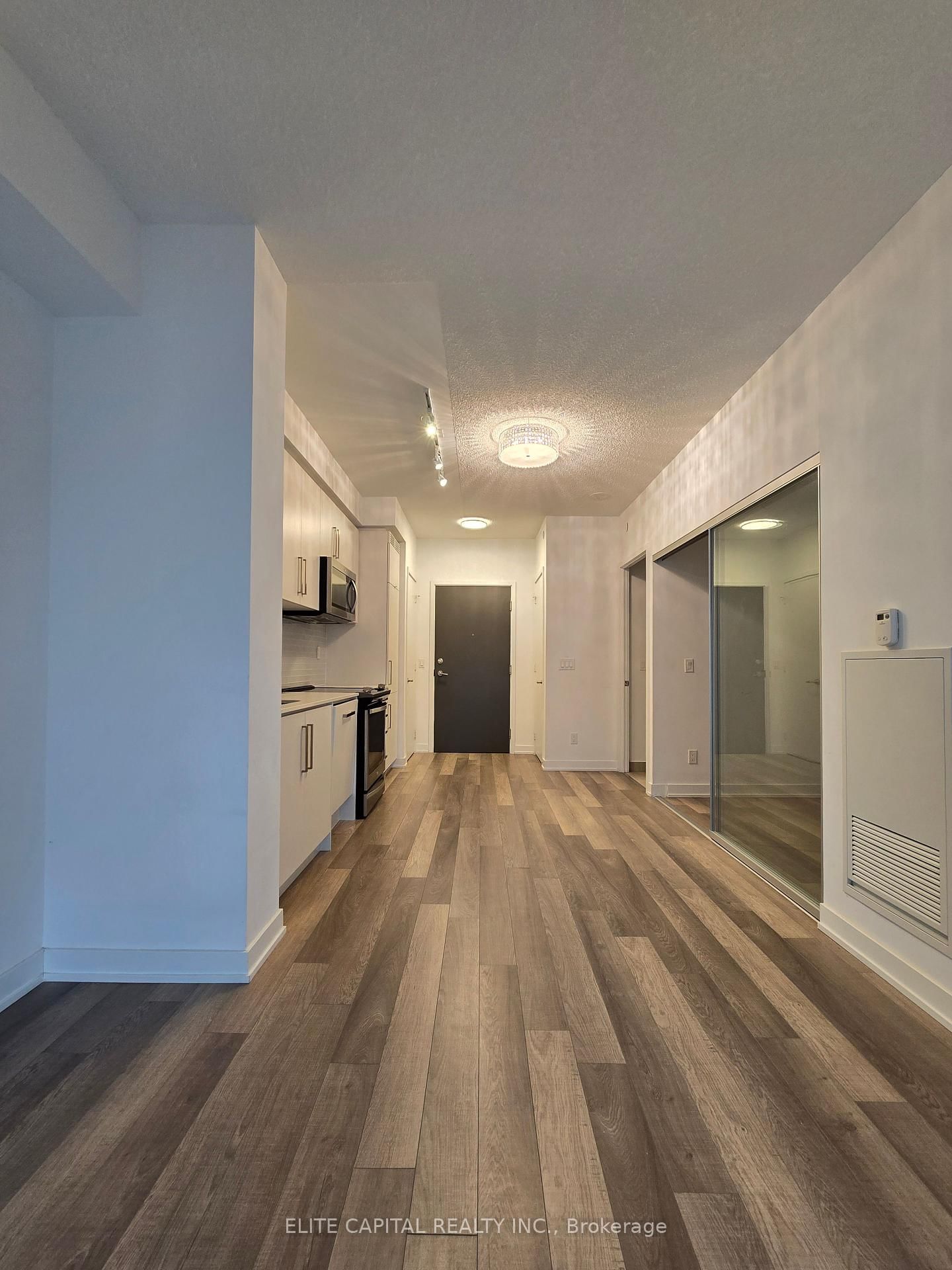 5180 Yonge St, unit 2108 for rent