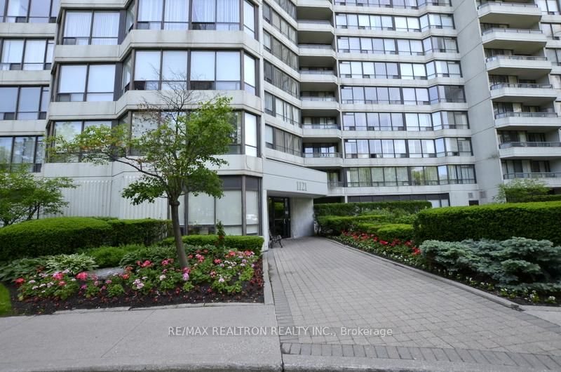 1121 Steeles Ave W, unit 214 for rent