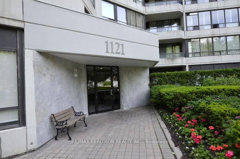 1121 Steeles Ave W, unit 214 for rent