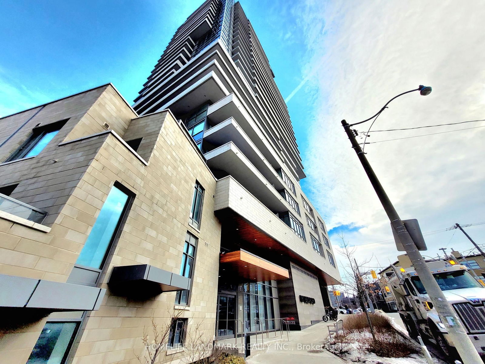 181 Bedford Rd, unit 2209 for sale