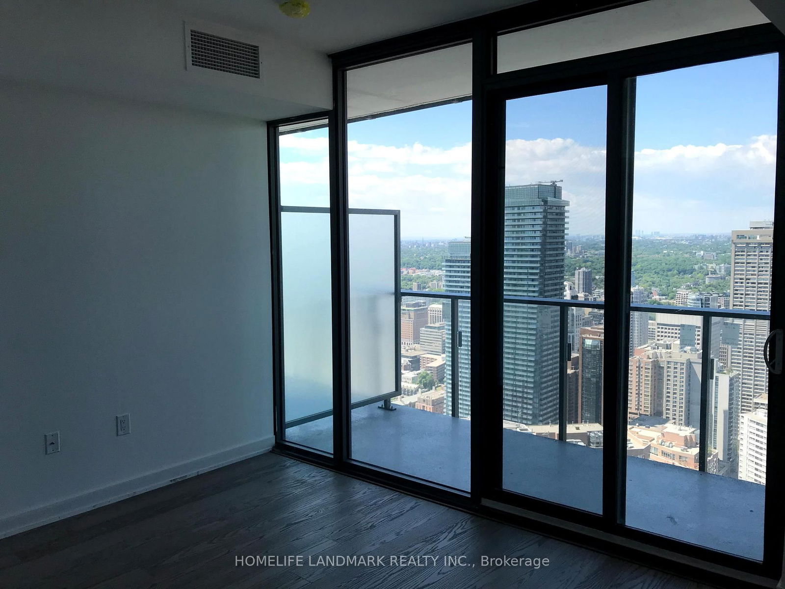 11 Wellesley St W, unit 5310 for rent